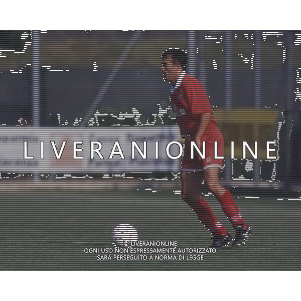 RETROSPETTIVA FAUSTO PARI CALCIATORE NELLA FOTO FAUSTO PARI CON LA MAGLIA DEL PIACENZA AG ALDO LIVERANI SAS