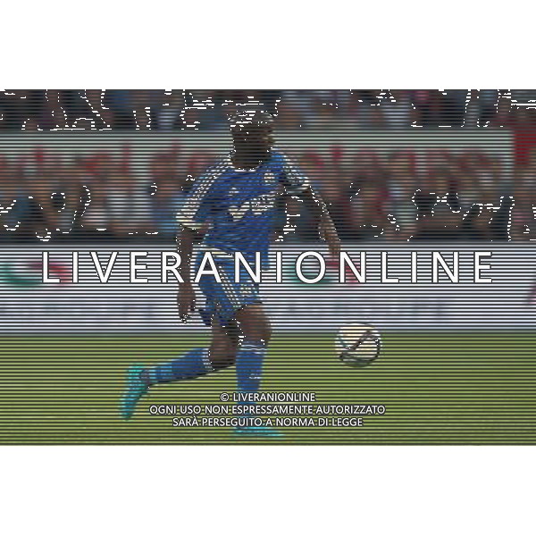 Lassana DIARRA - 28.08.2015 - Guingamp / Marseille - 4eme journee de Ligue 1 Photo : Vincent Michel / Icon Sport /AGENZIA ALDO LIVERANI Sas - ITALY ONLY - EDITORIAL USE ONLY