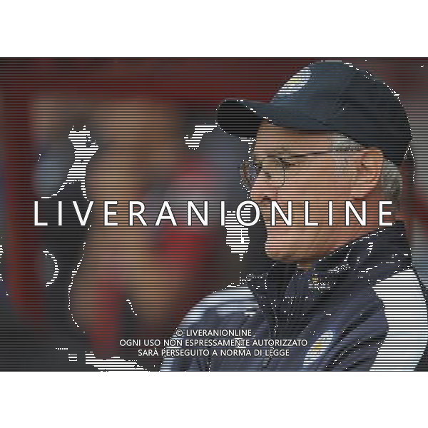 Leicester City manager Claudio Ranieri prior to kick off Photographer Ian Cook/CameraSport Football - Barclays Premiership - Bournemouth v Leicester City - Saturday 29th August 2015 - Vitality Stadium - Bournemouth © CameraSport - 43 Linden Ave. Countesthorpe. Leicester. England. LE8 5PG - Tel: +44 (0) 116 277 4147 - admin@camerasport.com - www.camerasport.com AG ALDO LIVERANI SAS ONLY ITALY