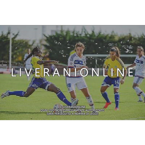 Francine ZOUGA / Claire LAVOGEZ - 30.08.2015 - VGA Saint Maur / Lyon - 1eme journee de 1er Division feminine Photo : Dave Winter / Icon Sport /AGENZIA ALDO LIVERANI Sas - ITALY ONLY - EDITORIAL USE ONLY - calcio femminile