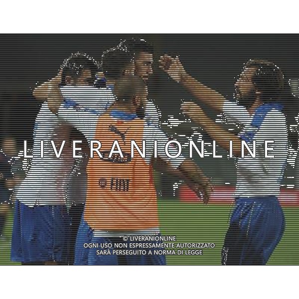 Qualificazioni ai Campionati Europei di Calcio UEFA Francia 2016 Gruppo H Firenze - 03.09.2015 Italia-Malta Nella Foto:abbracci esultanza dopo il gol di graziano pelle\' del 1-0 - andrea pirlo /Ph.Vitez-Ag. Aldo Liverani