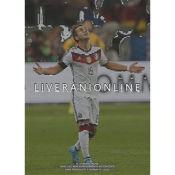 firo : 04.09.2015, Fu§ball, Fussball,International, Saison 2015/2016, EM,Europameisterschaft Qualifikation 2016, EM-Quali 2016, Nati, Nationalmannschaft Deutschland, GER, Deutschland - POL, Polen Jubel G…TZE zum 2:0 $worldrights Es gelten unsere AGB, einsehbar auf www.firosportphoto.de copyright by firo sportphoto: Coesfelder Str.207 48249 DŸlmen www.firosportphoto.de mail@firosportphoto.de (V o l k s b a n k B o c h u m - W i t t e n ) BLZ.: 430 601 29 Kt. Nr.: 341 117 100 Tel:Ê 02594 - 9916004 Fax:Ê02594 - 9916005 AG ALDO LIVERANI SAS ONLY ITALY
