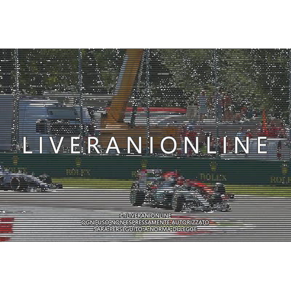 Lewis Hamilton (GBR) Mercedes AMG F1 W06 leads at the start of the race. 06.09.2015. Formula 1 World Championship, Rd 12, Italian Grand Prix, Monza, Italy, Race Day. AG ALDO LIVERANI SAS ONLY ITALY