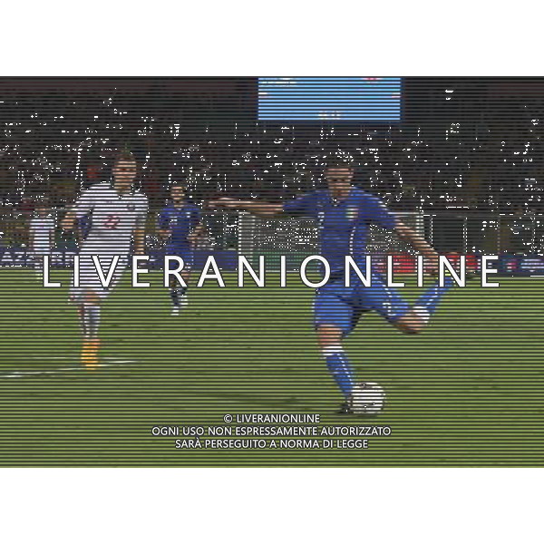 6-9-15 Palermo : italia - bulgaria Qualificazioni europei 2016 Nella foto: tiro di de sciglio GIUSEPPE SERGI/AG ALDO LIVERANI SAS 