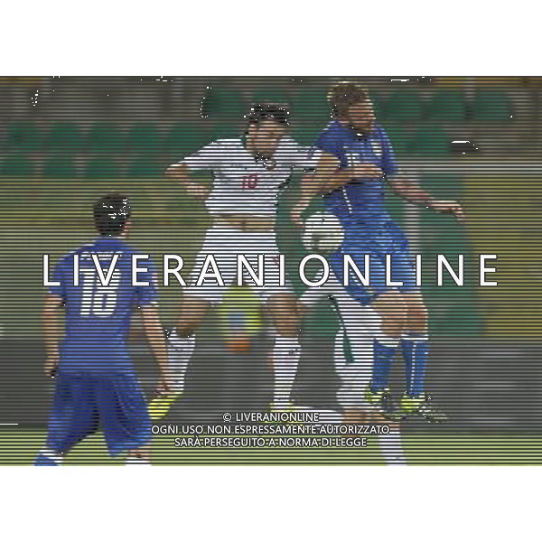 6-9-15 Palermo : italia - bulgaria Qualificazioni europei 2016 Nella foto: de rossi e popov in contrasto GIUSEPPE SERGI/AG ALDO LIVERANI SAS 