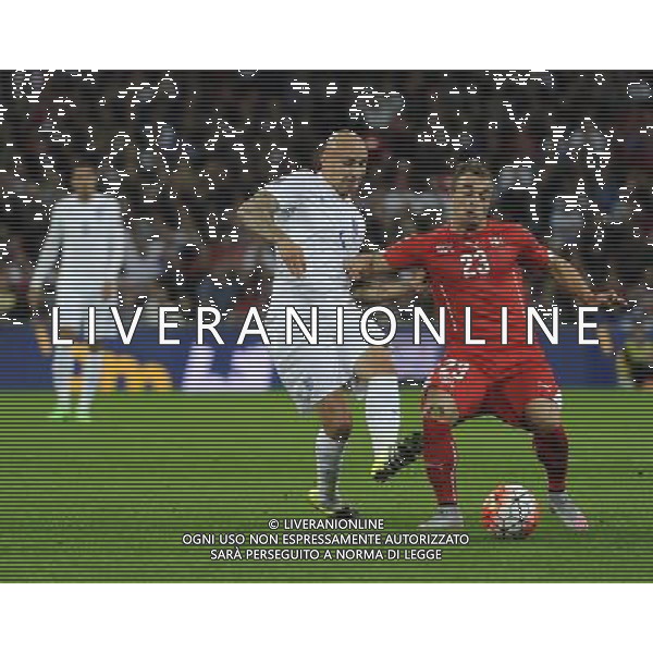 EnglandÕs Jonjo Shelvey battles for possession with SwitzerlandÕs Xherdan Shaqiri Photographer Ashley Western/CameraSport International Football - UEFA EURO 2016 - UEFA European Championship Qualifying Group E - England v Switzerland - Tuesday 8th September 2015 - Wembley Stadium - London © CameraSport - 43 Linden Ave. Countesthorpe. Leicester. England. LE8 5PG - Tel: +44 (0) 116 277 4147 - admin@camerasport.com - www.camerasport.com AG ALDO LIVERANI SAS ONLY ITALY