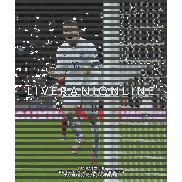 EnglandÕs Wayne Rooney celebrates scoring his sides second goal - a penalty - to break the England scoring record Photographer Ashley Western/CameraSport International Football - UEFA EURO 2016 - UEFA European Championship Qualifying Group E - England v Switzerland - Tuesday 8th September 2015 - Wembley Stadium - London © CameraSport - 43 Linden Ave. Countesthorpe. Leicester. England. LE8 5PG - Tel: +44 (0) 116 277 4147 - admin@camerasport.com - www.camerasport.com AG ALDO LIVERANI SAS ONLY ITALY