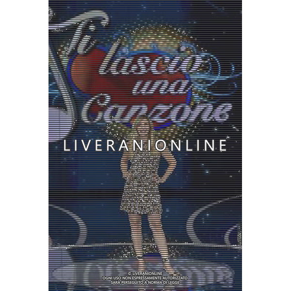 Roma - 10/09/2015 - Auditorium Rai - Presentazione trasmissione TV \' Ti lascio una canzone \' - nella foto: Lorella Cuccarini / Ph. Fabrizio Corradetti - Ag. Aldo Liverani sas