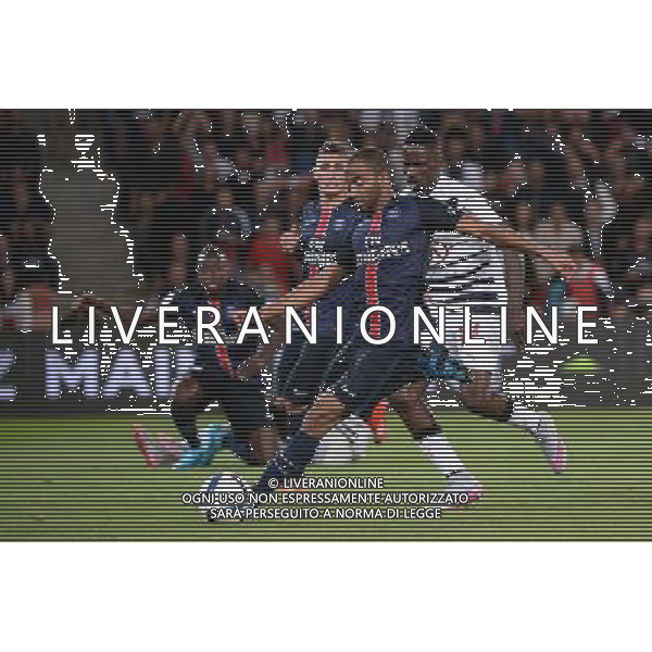 Lucas MOURA / Andre POKO - 11.09.2015 - PSG / Bordeaux - 5eme journee Ligue 1 Photo : Nolwenn Le Gouic / Icon Sport AG ALDO LIVERANI SAS ONLY ITALY