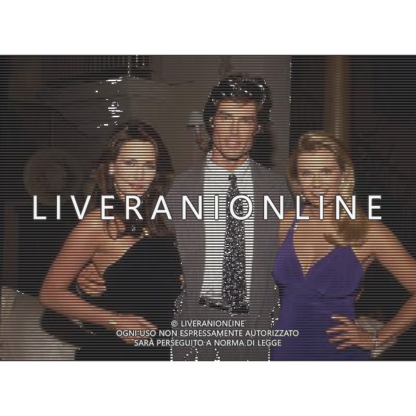 Beautiful (The Bold and the Beautiful) Serie TV - Soap opera Statunitense, in onda dal 1987 nella foto Ronn Moss (Ridge Forrester) con Hunter Tylo (Taylor) e Katherine Kelly Lang (Brooke Logan) ©Archivio Agenzia Aldo Liverani S.a.s.