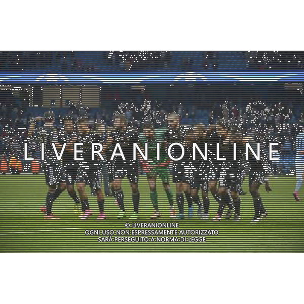 Manchester City vs Juventus Uefa Champions league Etihad Stadium Manchester 15 settembre 2015 Nella foto: abbracci esultanza Juve fine gara ©Tardito/AGENZIA ALDO LIVERANI Sas
