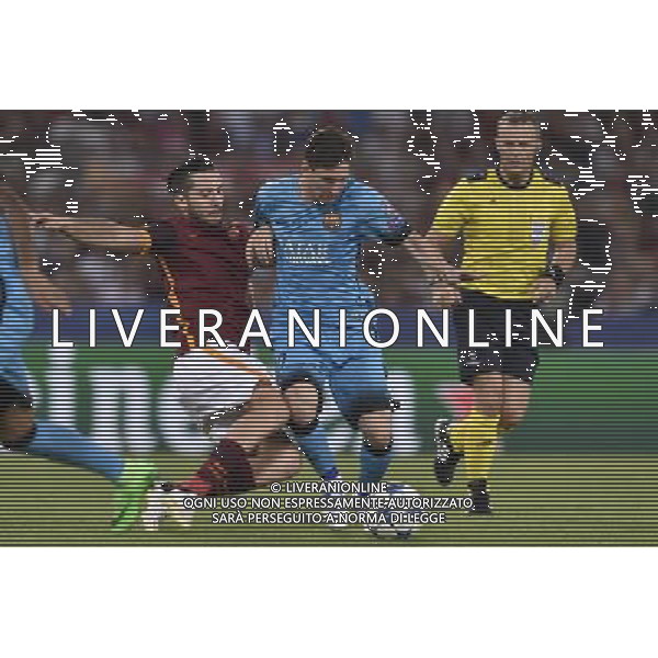 Roma - 16/09/2015 - Stadio Olimpico - Uefa Champions League 2015/2016 - Gruppo E - AS Roma vs Barcellona - nella foto: Lionel Messi e Kostas Manolas / Ph Fabrizio Corradetti - Ag. Aldo Liverani sas 