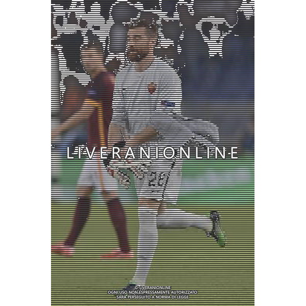 Roma - 16/09/2015 - Stadio Olimpico - Uefa Champions League 2015/2016 - Gruppo E - AS Roma vs Barcellona - nella foto: Morgan De Sanctis entra in campo / Ph Fabrizio Corradetti - Ag. Aldo Liverani sas 