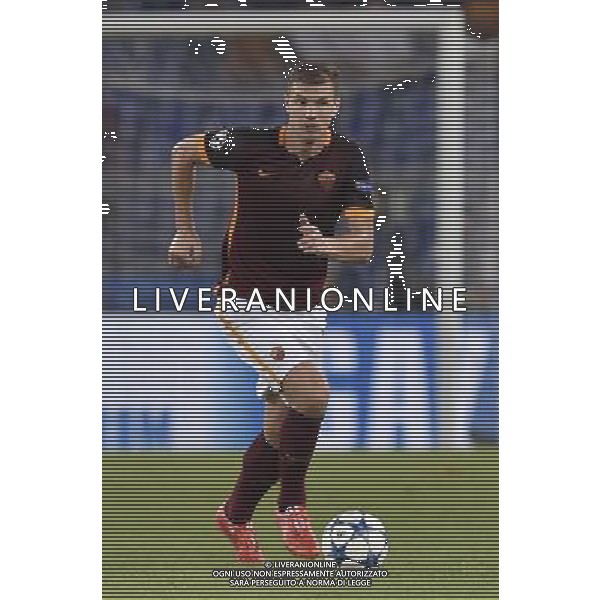 Roma - 16/09/2015 - Stadio Olimpico - Uefa Champions League 2015/2016 - Gruppo E - AS Roma vs Barcellona - nella foto: Edin Dzeko / Ph Fabrizio Corradetti - Ag. Aldo Liverani sas