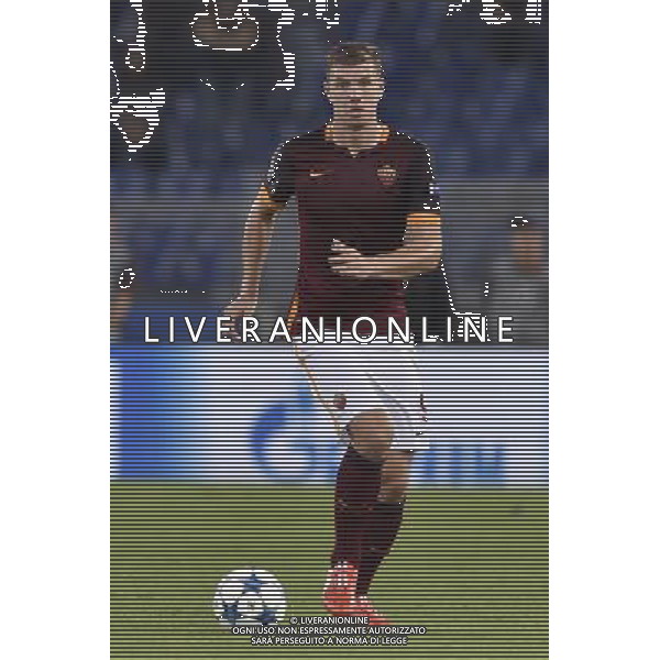 Roma - 16/09/2015 - Stadio Olimpico - Uefa Champions League 2015/2016 - Gruppo E - AS Roma vs Barcellona - nella foto: Edin Dzeko / Ph Fabrizio Corradetti - Ag. Aldo Liverani sas