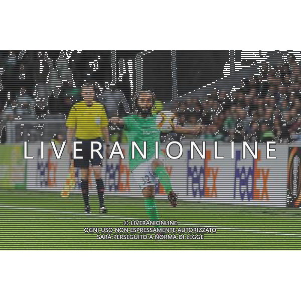 Benoit ASSOU EKOTTO - 17.09.2015 - Saint Etienne / Rosenborg - Europa League Photo : Jean Paul Thomas / Icon Sport *** Local Caption *** AG ALDO LIVERANI SAS ONLY ITALY *** Local Caption *** AG ALDO LIVERANI SAS ONLY ITALY