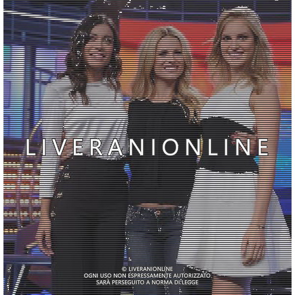 Presentazione 28a edizione di Striscia la notizia Milano - 18.09.2015 Nella Foto:Michelle Hunziker e le veline Irene Cioni e Ludovica Frasca /Ph.Vitez-Ag. Aldo Liverani