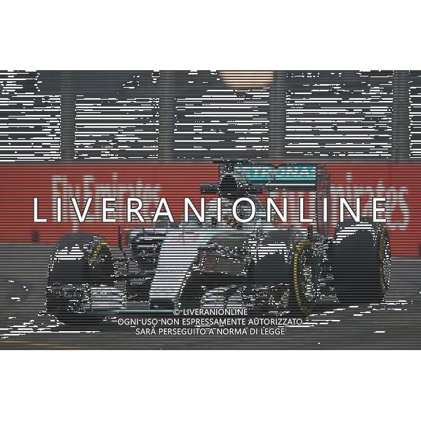 Lewis Hamilton (GBR) Mercedes AMG F1 W06. 18.09.2015. Formula 1 World Championship, Rd 13, Singapore Grand Prix, Singapore, Singapore, Practice Day. AG ALDO LIVERANI SAS ONLY ITALY