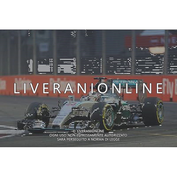 Lewis Hamilton (GBR) Mercedes AMG F1 W06. 18.09.2015. Formula 1 World Championship, Rd 13, Singapore Grand Prix, Singapore, Singapore, Practice Day. AG ALDO LIVERANI SAS ONLY ITALY