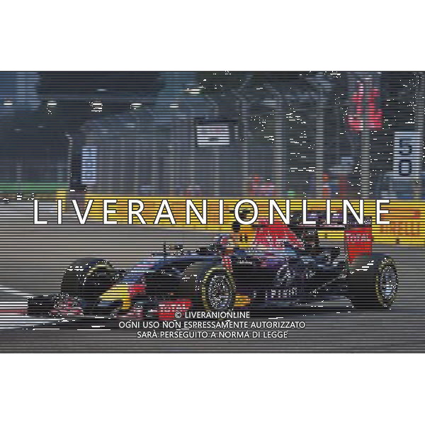 Daniil Kvyat (RUS) Red Bull Racing RB11. 19.09.2015. Formula 1 World Championship, Rd 13, Singapore Grand Prix, Singapore, Singapore, Qualifying Day. - www.xpbimages.com, EMail: requests@xpbimages.com - copy of publication required for printed pictures. Every used picture is fee-liable. Â© Copyright: Photo4 / XPB Images/Agenzia Aldo Liverani s.a.s.