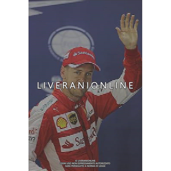 Sebastian Vettel (GER) Ferrari celebrates his pole position in parc ferme. 19.09.2015. Formula 1 World Championship, Rd 13, Singapore Grand Prix, Singapore, Singapore, Qualifying Day. - www.xpbimages.com, EMail: requests@xpbimages.com - copy of publication required for printed pictures. Every used picture is fee-liable. Â© Copyright: Charniaux / XPB Images/Agenzia Aldo Liverani s.a.s.