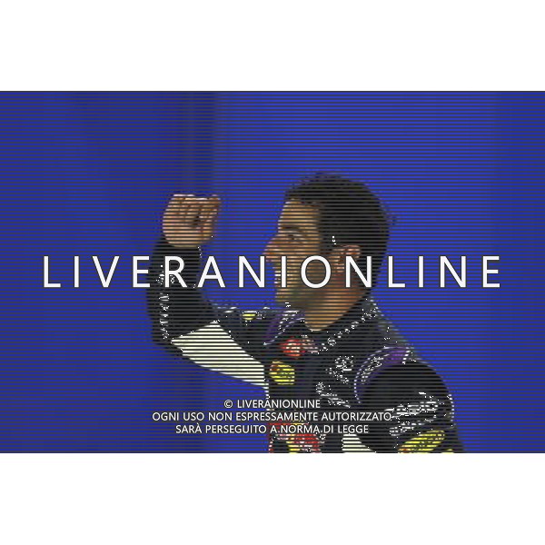 Daniel Ricciardo (AUS) Red Bull Racing celebrates his second position in qualifying parc ferme. 19.09.2015. Formula 1 World Championship, Rd 13, Singapore Grand Prix, Singapore, Singapore, Qualifying Day. - www.xpbimages.com, EMail: requests@xpbimages.com - copy of publication required for printed pictures. Every used picture is fee-liable. Â© Copyright: Charniaux / XPB Images/Agenzia Aldo Liverani s.a.s.