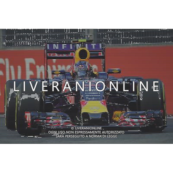 Daniil Kvyat (RUS) Red Bull Racing RB11. 19.09.2015. Formula 1 World Championship, Rd 13, Singapore Grand Prix, Singapore, Singapore, Qualifying Day. - www.xpbimages.com, EMail: requests@xpbimages.com - copy of publication required for printed pictures. Every used picture is fee-liable. Â© Copyright: Bearne / XPB Images/Agenzia Aldo Liverani s.a.s.