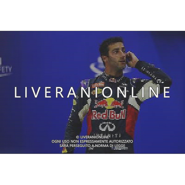 Daniel Ricciardo (AUS) Red Bull Racing in parc ferme. 19.09.2015. Formula 1 World Championship, Rd 13, Singapore Grand Prix, Singapore, Singapore, Qualifying Day. - www.xpbimages.com, EMail: requests@xpbimages.com - copy of publication required for printed pictures. Every used picture is fee-liable. Â© Copyright: Batchelor / XPB Images/Agenzia Aldo Liverani s.a.s.