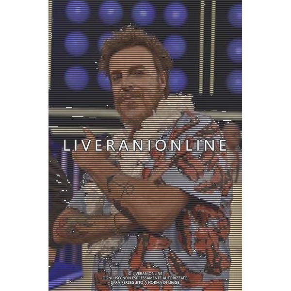 Roma - 18/09/2015 - Studi Rai Studios - Trasmissione TV \' Tale e Quale Show \' - nella foto: Massimo Lopez interpreta Jovanotti / Ph. Fabrizio Corradetti - Ag. Aldo Liverani sas