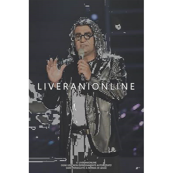 Roma - 18/09/2015 - Studi Rai Studios - Trasmissione TV \' Tale e Quale Show \' - nella foto: Max Giusti interpreta Renato Zero / Ph. Fabrizio Corradetti - Ag. Aldo Liverani sas