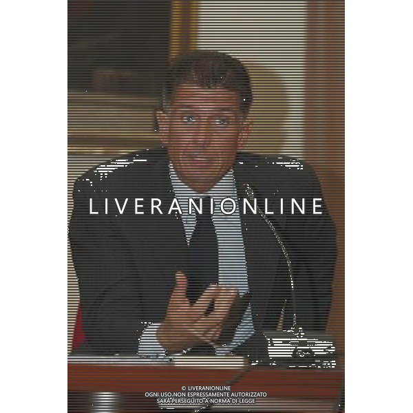 MILANO 4/2/2005 PIAZZA FONTANA, 2 PRESENTAZIONE ALLA STAMPA: -PROGETTO GIOBBE- NELLA FOTO MASSIMILIANO FINAZZER FLORY GIORNALISTA SCRITTORE FOTO ROMANO/AG ALDO LIVERANI