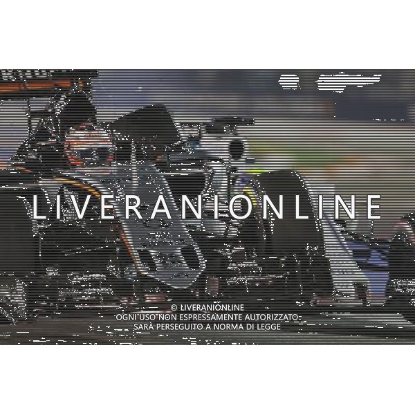 Nico Hulkenberg (GER) Sahara Force India F1 VJM08 and Felipe Massa (BRA) Williams FW37 crash during the race. 20.09.2015. Formula 1 World Championship, Rd 13, Singapore Grand Prix, Singapore, Singapore, Race Day. AG ALDO LIVERANI SAS ONLY ITALY