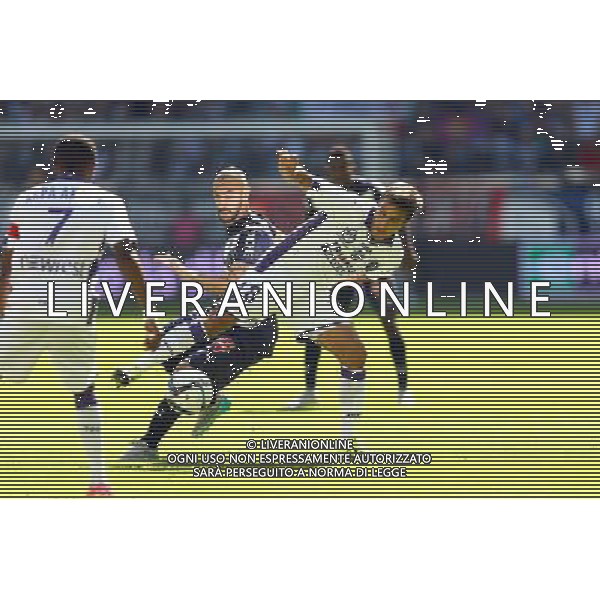 Diego Contento / Oscar Trejo - 20.09.2015 - Bordeaux / Toulouse - 6eme journee de Ligue 1 Photo : Manuel Blondeau / Icon Sport AG ALDO LIVERANI SAS ONLY ITALY