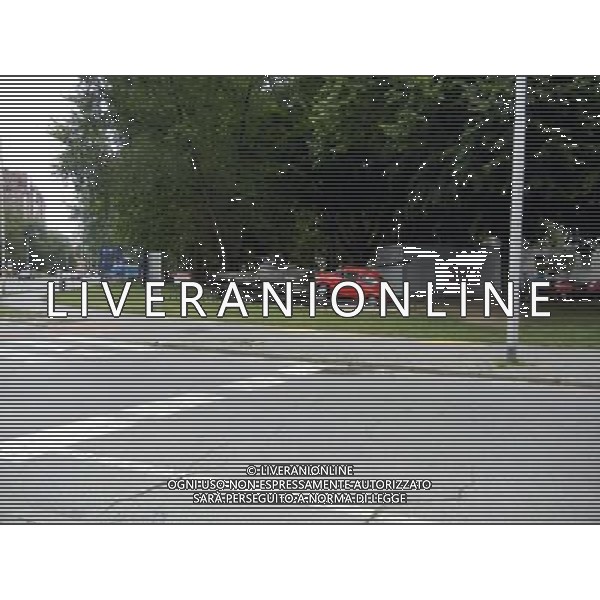 OSJEK CROAZIA 2015 NELLA FOTO Scritto sulla targa del monumento << Il 27 giugno, 1991 il carro armato del grande aggressore Serbo, distrusse la fiat rossa che fu parcheggiata in difesa di questo incrocio dal nostro cittadino Branko Breskic. In memoria della resistenza, della difesa e della vittoria sulla guerra imposta, questa installazione artistica  stata eretta dai cittadini della inconquistata cittˆ di Osijek. AG ALDO LIVERANI SAS