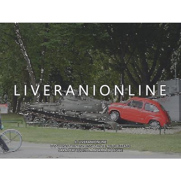 OSJEK CROAZIA 2015 NELLA FOTO Scritto sulla targa del monumento << Il 27 giugno, 1991 il carro armato del grande aggressore Serbo, distrusse la fiat rossa che fu parcheggiata in difesa di questo incrocio dal nostro cittadino Branko Breskic. In memoria della resistenza, della difesa e della vittoria sulla guerra imposta, questa installazione artistica  stata eretta dai cittadini della inconquistata cittˆ di Osijek. AG ALDO LIVERANI SAS