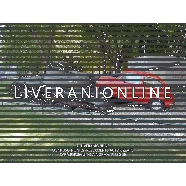 OSJEK CROAZIA 2015 NELLA FOTO Scritto sulla targa del monumento << Il 27 giugno, 1991 il carro armato del grande aggressore Serbo, distrusse la fiat rossa che fu parcheggiata in difesa di questo incrocio dal nostro cittadino Branko Breskic. In memoria della resistenza, della difesa e della vittoria sulla guerra imposta, questa installazione artistica  stata eretta dai cittadini della inconquistata cittˆ di Osijek. AG ALDO LIVERANI SAS