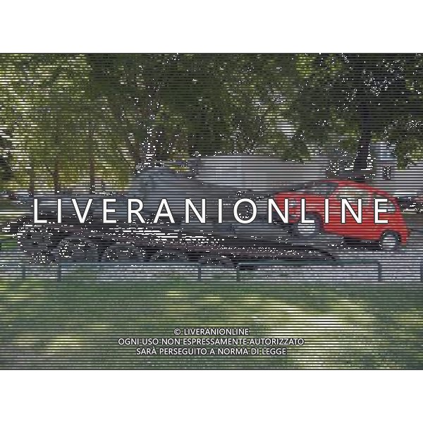 OSJEK CROAZIA 2015 NELLA FOTO Scritto sulla targa del monumento << Il 27 giugno, 1991 il carro armato del grande aggressore Serbo, distrusse la fiat rossa che fu parcheggiata in difesa di questo incrocio dal nostro cittadino Branko Breskic. In memoria della resistenza, della difesa e della vittoria sulla guerra imposta, questa installazione artistica  stata eretta dai cittadini della inconquistata cittˆ di Osijek. AG ALDO LIVERANI SAS