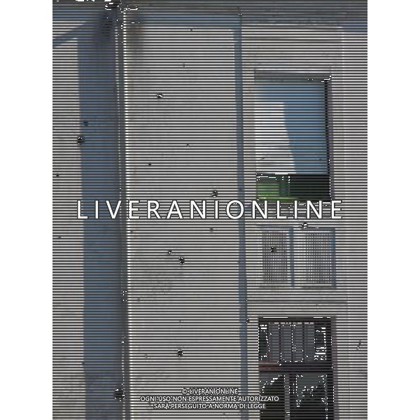 OSJEK CROAZIA 2015 NELLA FOTO PANORAMICA DELLA CITTA DI OSJEK CON VISIBILI SUI MURI DELLE CASE ANCORA I SEGNI DELLA GUERRA CON LA SERBIA AG ALDO LIVERANI SAS