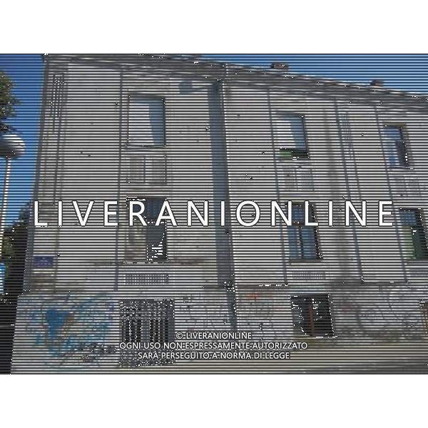 OSJEK CROAZIA 2015 NELLA FOTO PANORAMICA DELLA CITTA DI OSJEK CON VISIBILI SUI MURI DELLE CASE ANCORA I SEGNI DELLA GUERRA CON LA SERBIA AG ALDO LIVERANI SAS