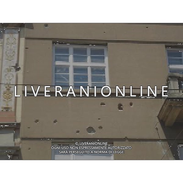 OSJEK CROAZIA 2015 NELLA FOTO PANORAMICA DELLA CITTA DI OSJEK CON VISIBILI SUI MURI DELLE CASE ANCORA I SEGNI DELLA GUERRA CON LA SERBIA AG ALDO LIVERANI SAS