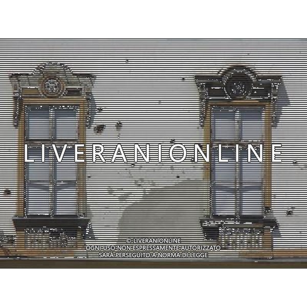 OSJEK CROAZIA 2015 NELLA FOTO PANORAMICA DELLA CITTA DI OSJEK CON VISIBILI SUI MURI DELLE CASE ANCORA I SEGNI DELLA GUERRA CON LA SERBIA AG ALDO LIVERANI SAS