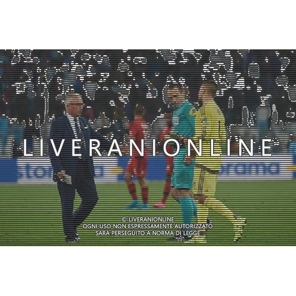 Ruddy Buquet / Anthony Lopes / Bouteilles en verre de biere - Arret du Match - 20.09.2015 - Marseille / Lyon - 6eme journee de Ligue 1 Photo : Alexandre Dimou / Icon Sport AG ALDO LIVERANI SAS ONLY ITALY