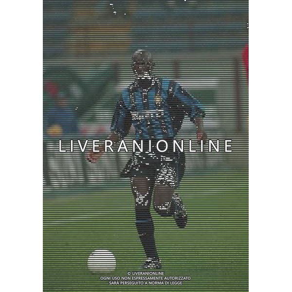 11-11-1998 INTER CASTEL DI SANGRO COPPA ITALIA NELLA FOTO ZOUMANA CAMARA AG ALDO LIVERANI SAS