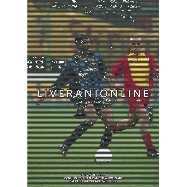 11-11-1998 INTER CASTEL DI SANGRO COPPA ITALIA NELLA FOTO NWANKO KANU AG ALDO LIVERANI SAS