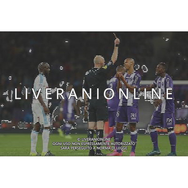 Carton Rouge Jacques Francois Moubandje - 23.09.2015 - Toulouse / Marseille - 7eme journee de Ligue 1 Photo : Manuel Blondeau / Icon Sport /AGENZIA ALDO LIVERANI Sas - ITALY ONLY - EDITORIAL USE ONLY