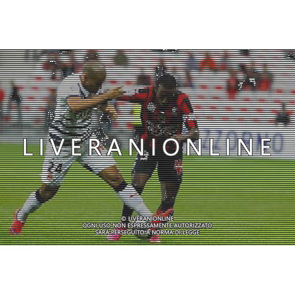 Wahbi Khazri / Ricardo Pereira - 23.09.2015 - Nice / Bordeaux - 7eme journee de Ligue 1 Photo : Sebastien Nogier / Icon Sport /AGENZIA ALDO LIVERANI Sas - ITALY ONLY - EDITORIAL USE ONLY