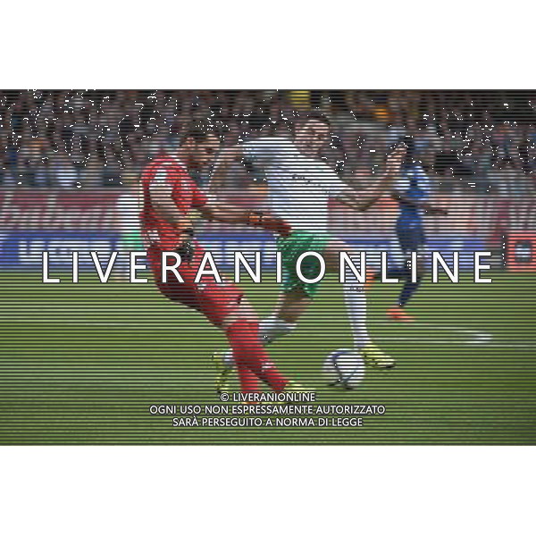 Denis PETRIC / Nolan ROUX - 23.09.2015 - Troyes / Saint Etienne - 7eme journee Ligue 1 Photo : Nolwenn Le Gouic / Icon Sport /AGENZIA ALDO LIVERANI Sas - ITALY ONLY - EDITORIAL USE ONLY