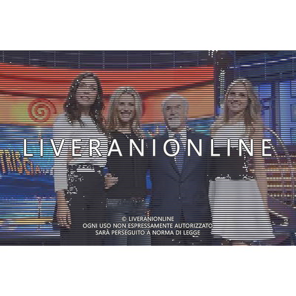 Conferenza Stampa \'Striscia la notizia\' Cologno Monzese Studi Mediaset 18 settembre 2015 nella foto Antonio Ricci con Michelle Hunziker e le veline Irene Cioni e Ludovica Frasca ©Garbuio/AGENZIA ALDO LIVERANI Sas