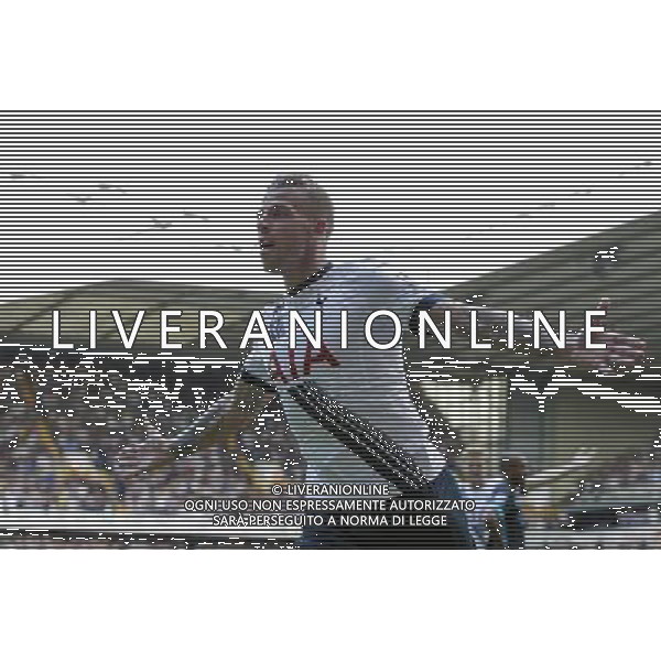 Tottenham Hotspur\'s Toby Alderweireld celebrates scoring his sides second goal Photographer Craig Mercer/CameraSport Football - Barclays Premiership - Tottenham Hotspur v Manchester City - Saturday 26th September 2015 - White Hart Lane - London © CameraSport - 43 Linden Ave. Countesthorpe. Leicester. England. LE8 5PG - Tel: +44 (0) 116 277 4147 - admin@camerasport.com - www.camerasport.com AG ALDO LIVERANI SAS ONLY ITALY