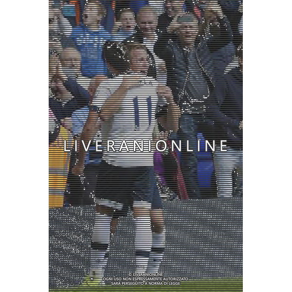 Tottenham Hotspur\'s Harry Kane celebrates scoring his sides third goal with Erik Lamela Photographer Craig Mercer/CameraSport Football - Barclays Premiership - Tottenham Hotspur v Manchester City - Saturday 26th September 2015 - White Hart Lane - London © CameraSport - 43 Linden Ave. Countesthorpe. Leicester. England. LE8 5PG - Tel: +44 (0) 116 277 4147 - admin@camerasport.com - www.camerasport.com AG ALDO LIVERANI SAS ONLY ITALY